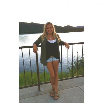 YoungBeautyK uit Noord-Holland,Nederland